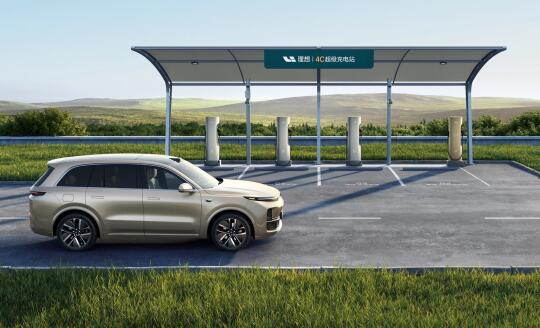 李想预言成真！多档DHT销量被增程式吊打！