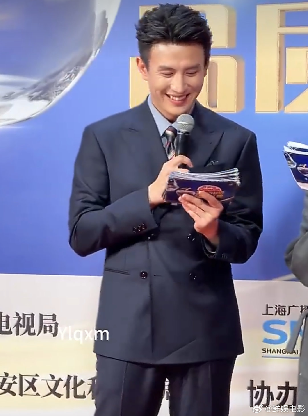 刘萧旭主持刘萧旭主持微短剧品质盛典红毯，小孩哥也是解锁了新身份，感觉刘萧旭今天也