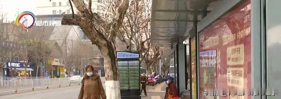 昆明网民向省委书记留言：建议在昆明麻园公交车站点设顶棚长椅凳方便乘客

尊敬的领