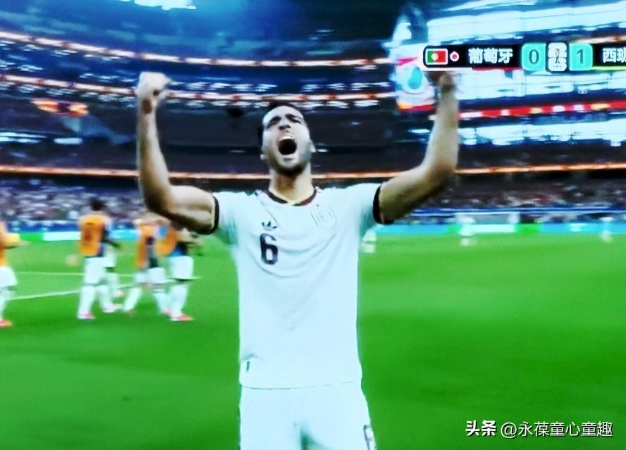 世界杯快讯：西班牙队1-0绝杀葡萄牙队，挺进八强！
 
 
北京时间7月7日早晨