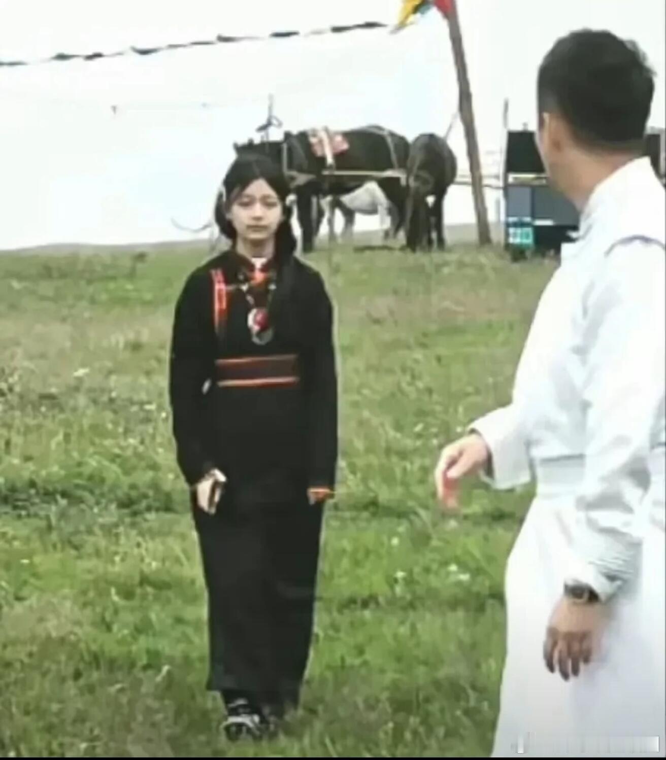 大S女儿和她真是一个模子里刻出来的基因太强大，大S的美貌被保留了下来… ​​​