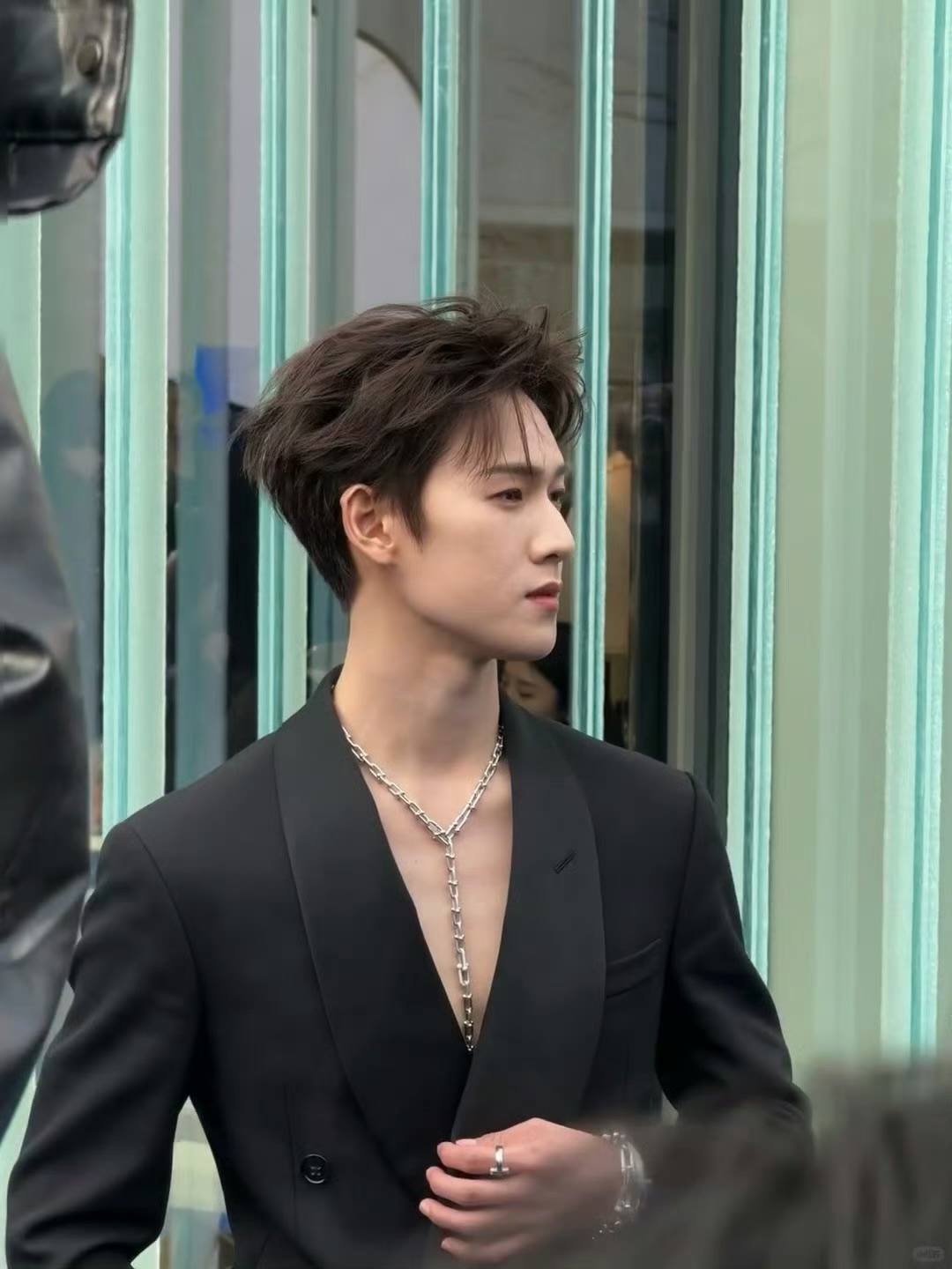 李昀锐tiffany活动直拍，此男帅的太权威了！！