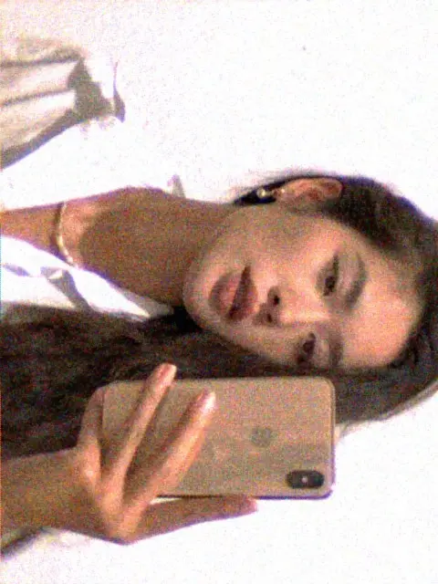 下辈子还长这样。