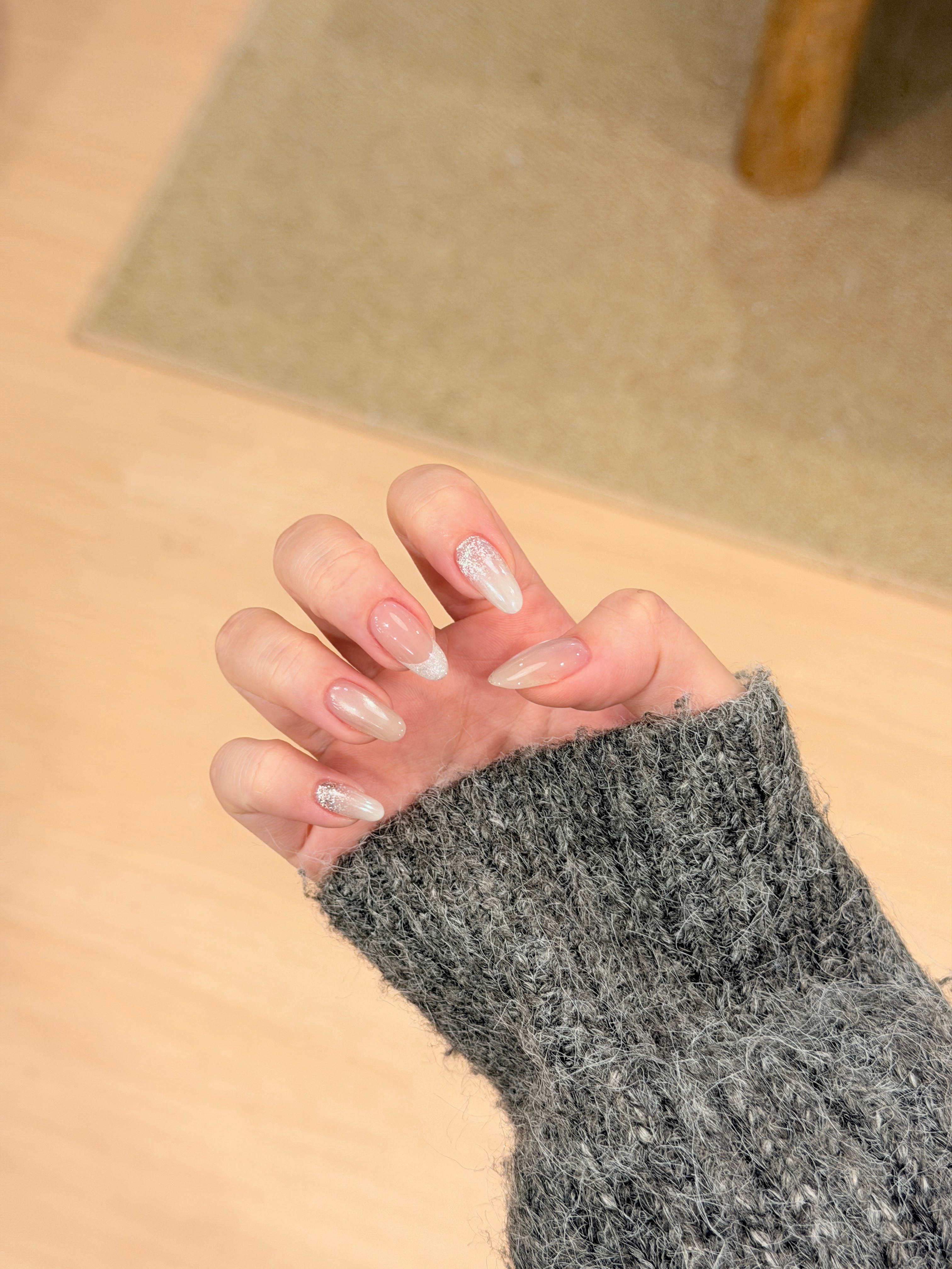 所有人都要在冬天做这个指甲 好吗。 