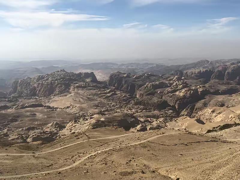 战场彻底反转！伊朗连环打击见效，以军直接认怂喊停！
 
当地时间3月11日，以色