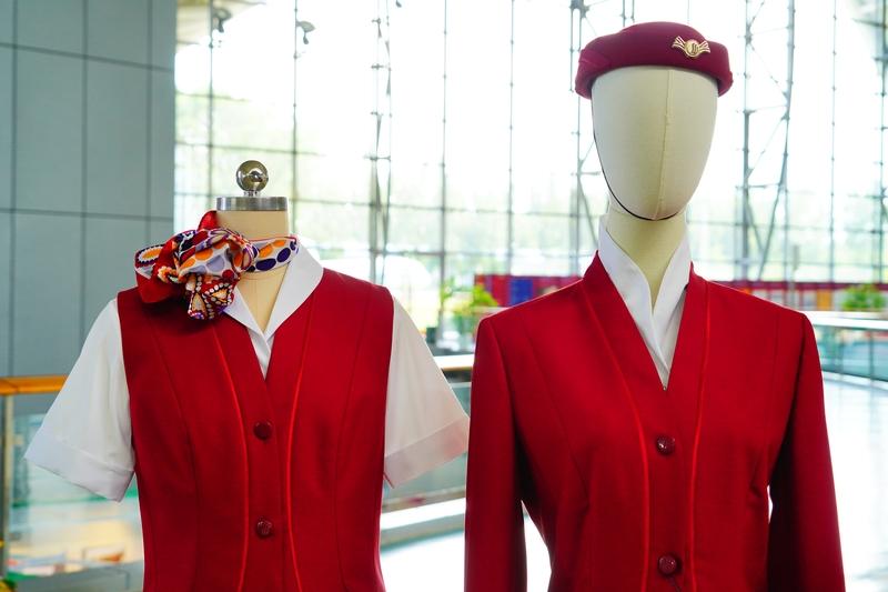 自称空姐女子怒怼空乘？南航回应 最近“自称空姐女子怒怼空乘”的事儿闹得沸沸扬扬。