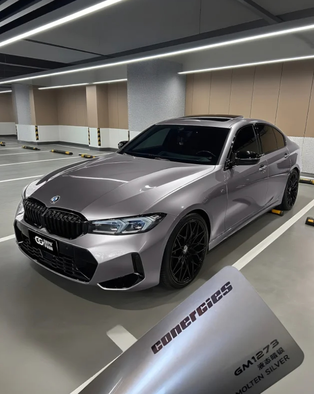 人生不如意，买台3系通通气～谁懂这抹低饱和银灰色！低调又高级搭配宝马的线条，运动