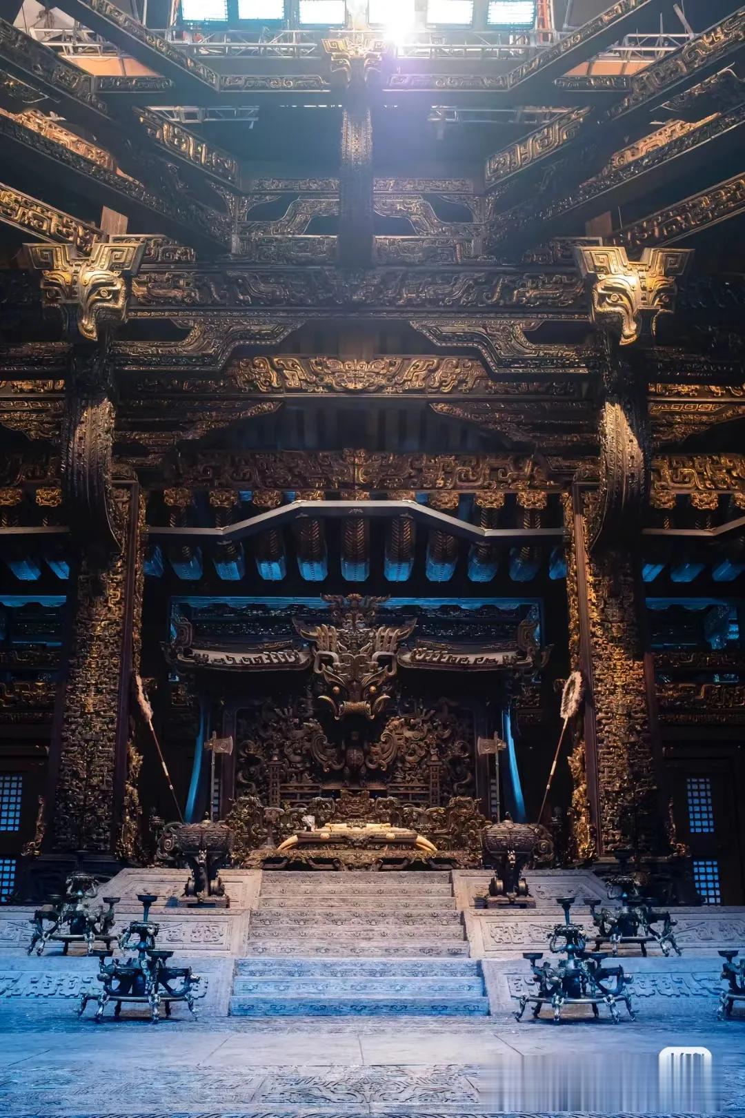 《封神》，没有30亿➕的票房都对不起这龙德大殿！
看完搭建过程真的非常震撼！
满