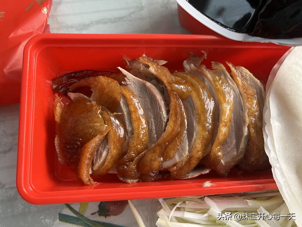 今天的午餐，父母家的家常饭！家人午餐 爸妈家丰盛的家常午餐，一桌菜满满烟火气！安