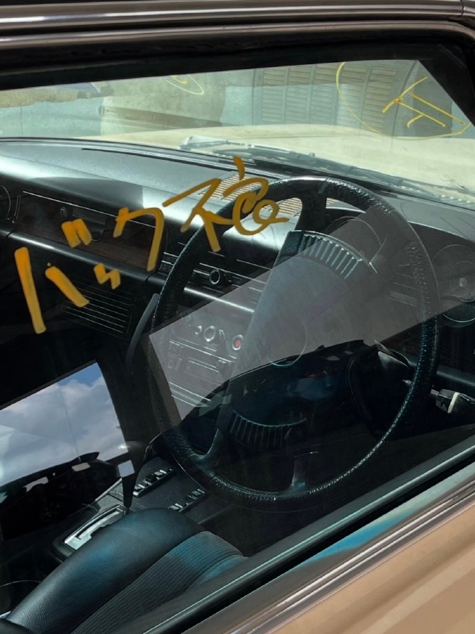 Mercedes-Benz C114 Coupe七十年代奔驰塑造的优雅范本。没有