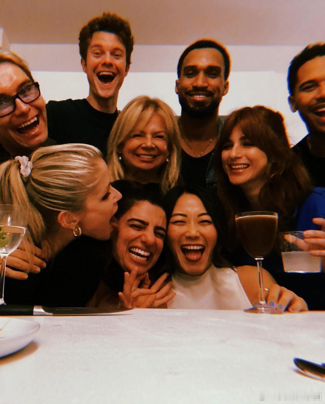 #黑袍纠察队#第四季季终集幕后组图，第五季快点拍！ ​​​