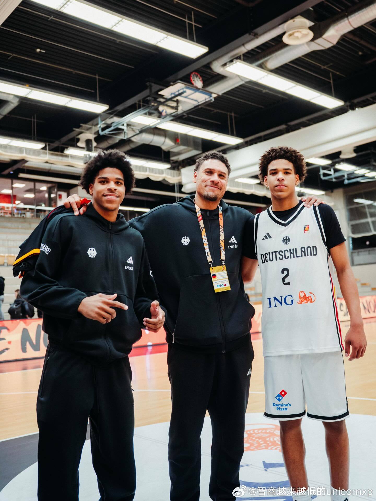 Chris Anderson和弟弟Lucai Anderson，哥哥回到德国看弟