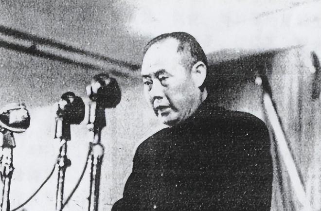 傅作义在投诚前曾亲自释放的几位国军军长，之后的人生和最终结局如何？
1937年冬