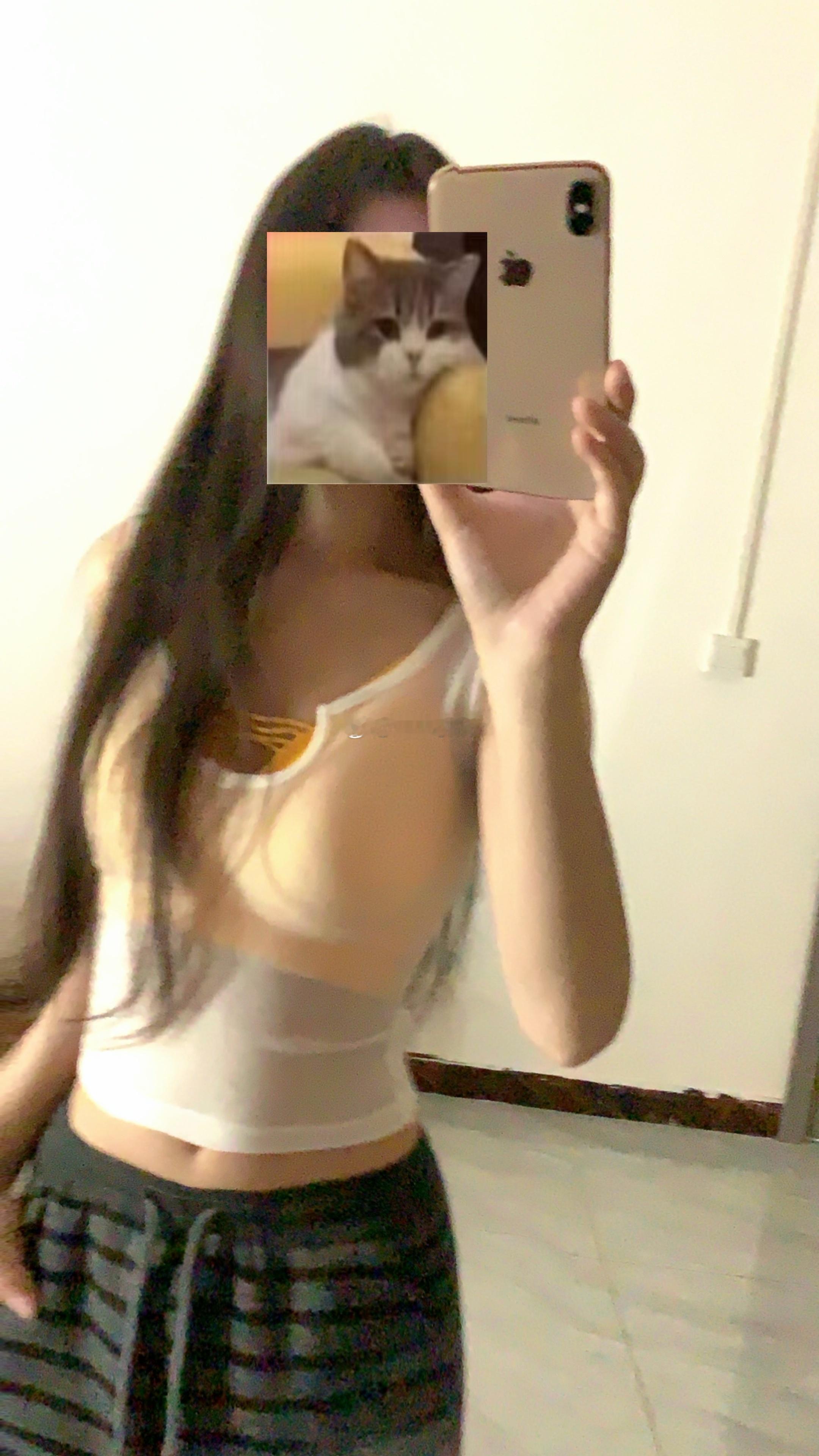 教练你看 我练得还行吗美女穿搭