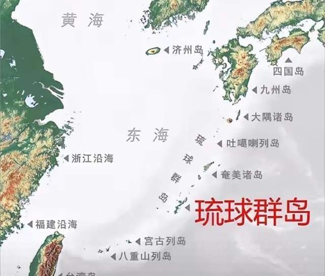 有人说，东方大国要主动定调，日本称谓该改改了。北方四岛属于俄罗斯，波茨坦公告写得