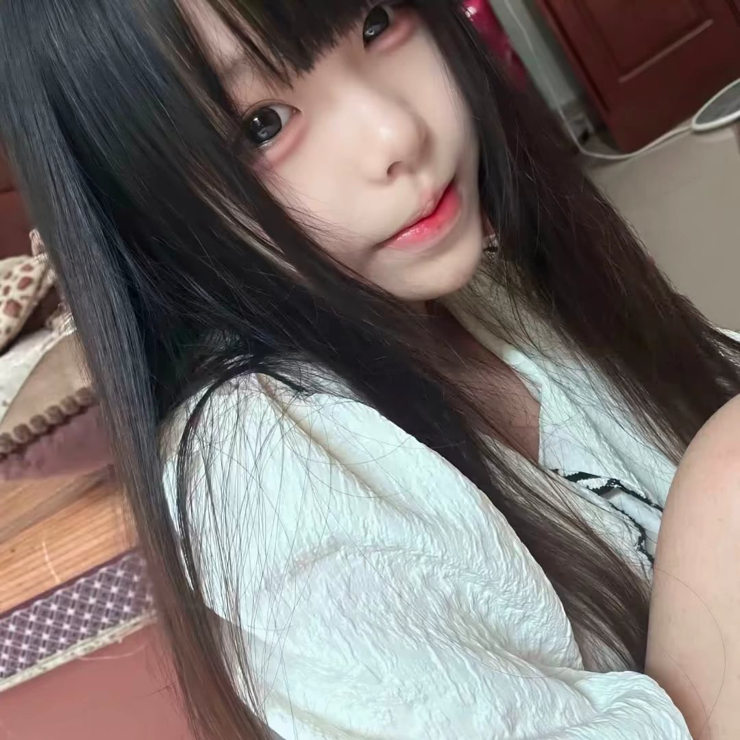 𝑾𝒆𝑪𝒉𝒂𝒕头像｜女生头像｜氛围感头像｜头像分享｜无水印｜审美积累 