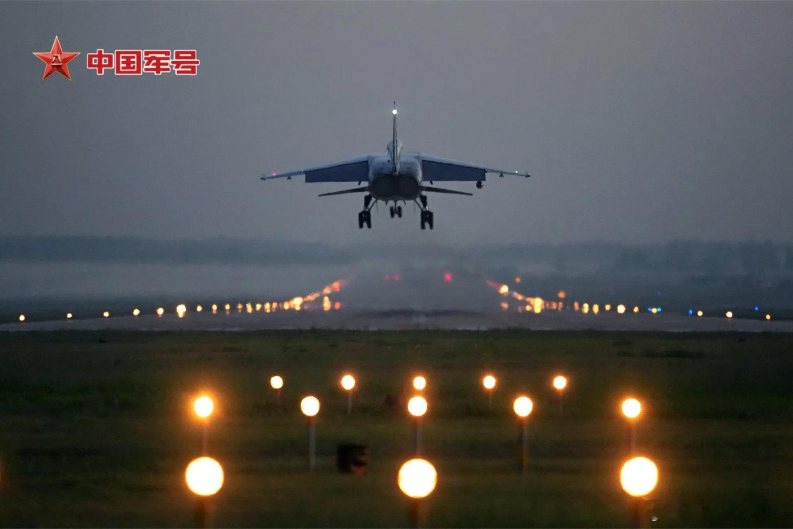这个角度比较美！中国空中力量烽火问鼎计划中国海军力量
