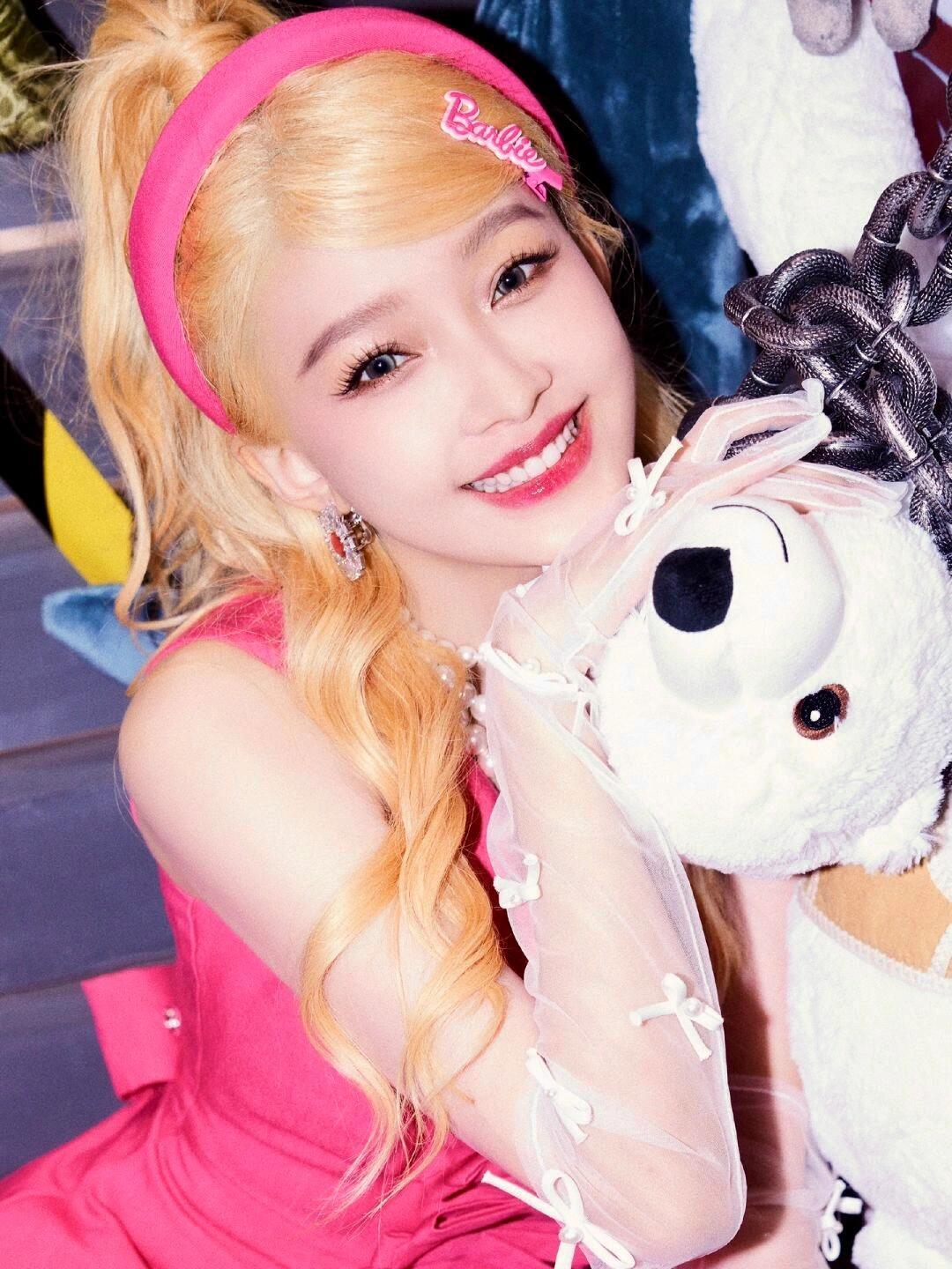 看孙怡探案就李小冉这样大侦探黑金大劫案里孙怡探案超有梗，精准联动李小冉名台词，跨