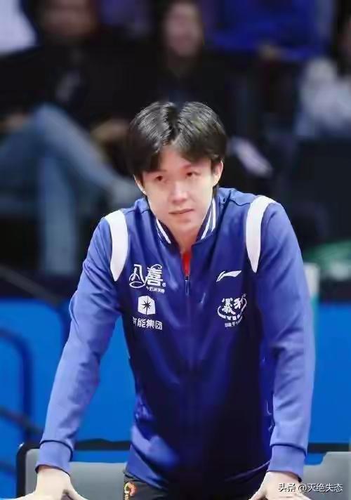 手感火热，
论心态，
无需证明什么，
只管享受比赛，
论战术打法，
左手抹拧撕，