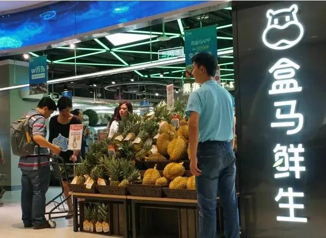 盒马对标山姆？盒马和山姆根本就不是一个类型，盒马属于附近社区超市，山姆就好像是大