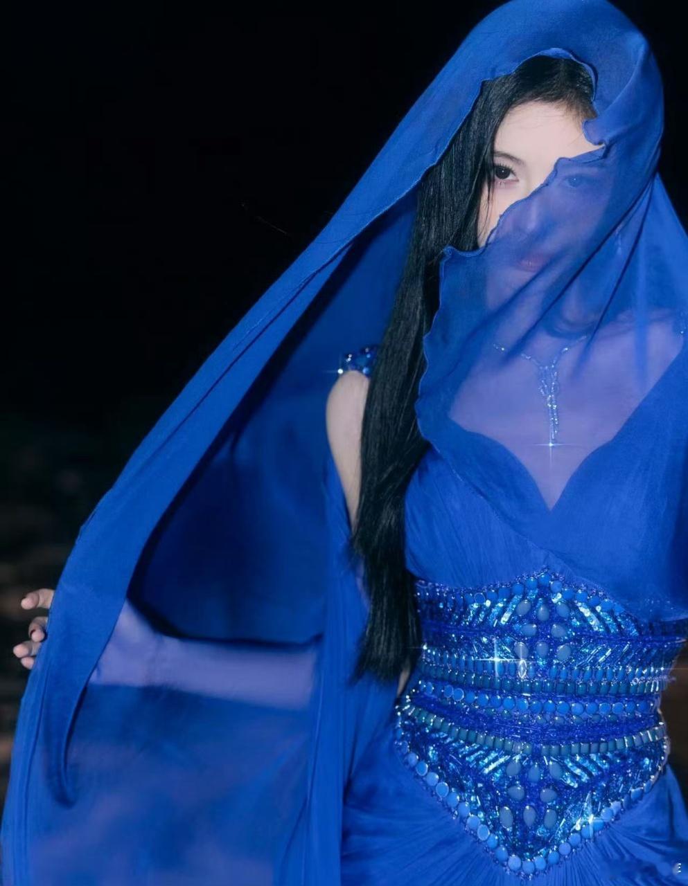 鞠婧祎宋祖儿聊天鞠婧祎和宋祖儿同框聊天也太惊喜了吧，美女贴贴就是最养眼的，感觉空