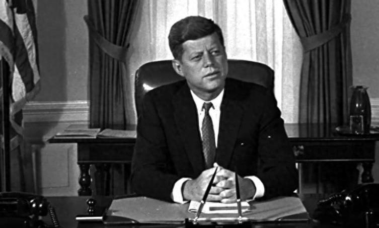 美国总统不过是傀儡？揭秘深层政府黑幕

大家都觉得美国总统是老大，但真相可能没那