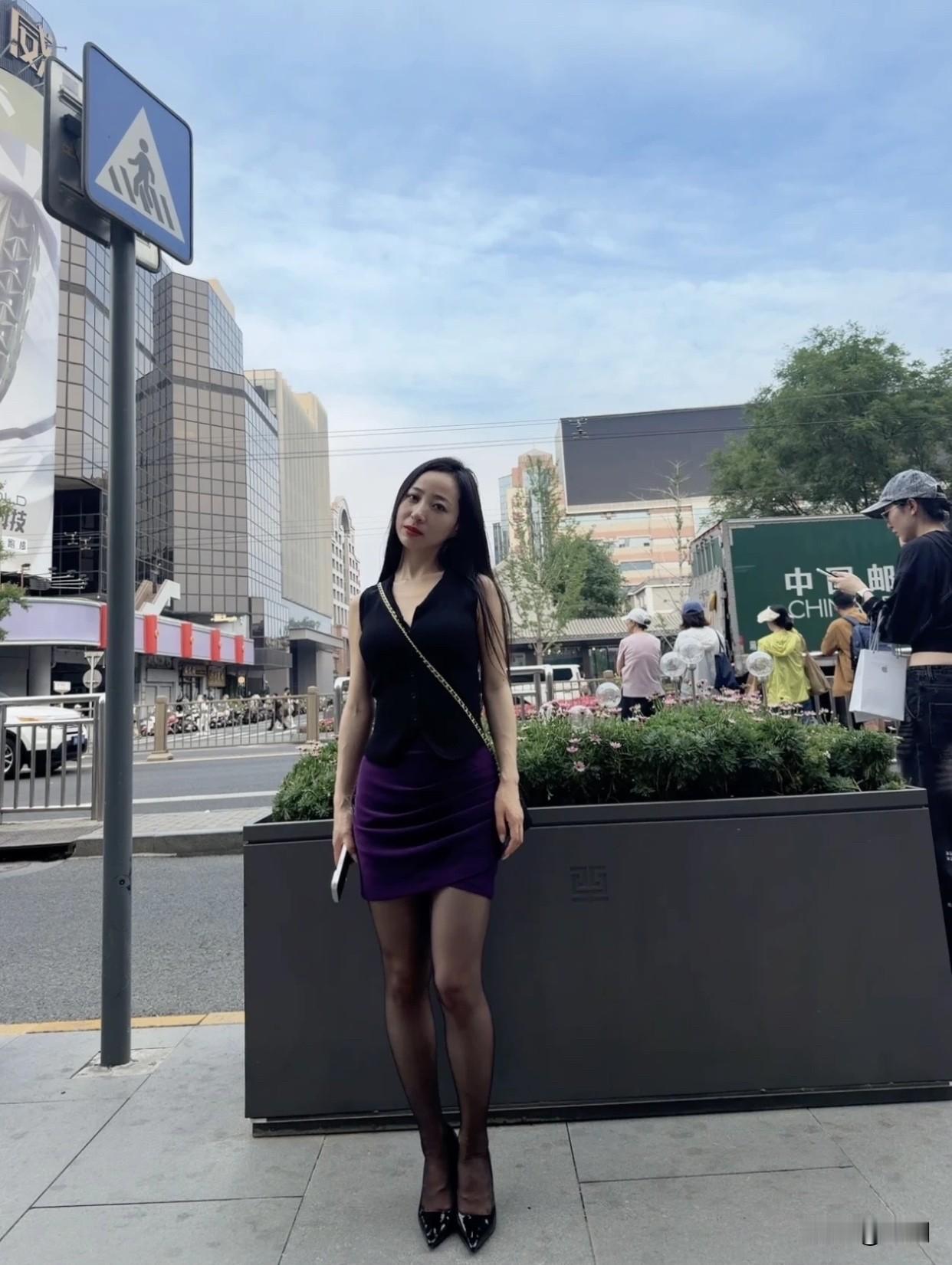 为什么很多人喜欢成熟的女性成熟女性更懂得理解他人，不会轻易无理取闹。
