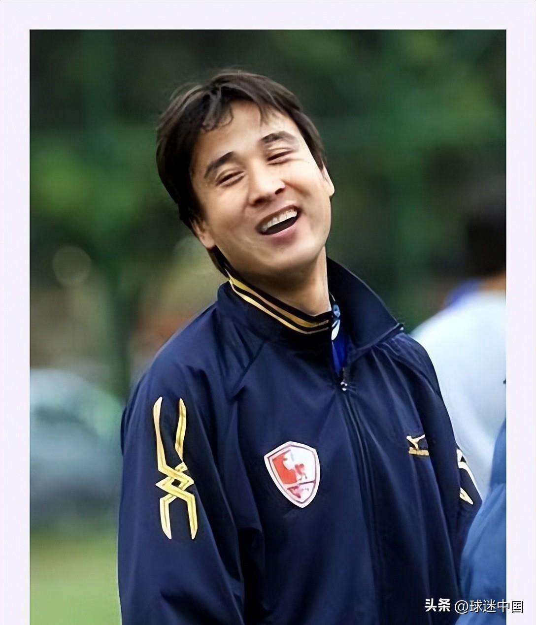 祁宏：我在上海申花队里是招人喜爱的小弟弟，队员的爸爸妈妈们都喊我乖小囡，领队戴春