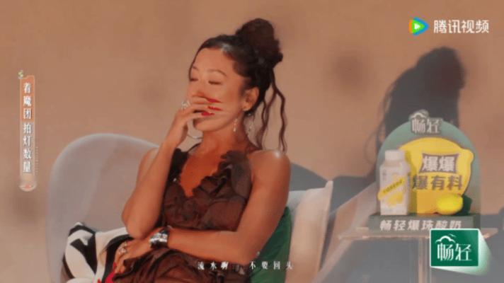 吉克隽逸在节目上爆哭吉克隽逸爆哭原来拽姐也有这么柔软的一面！吉克隽逸听《送流水》