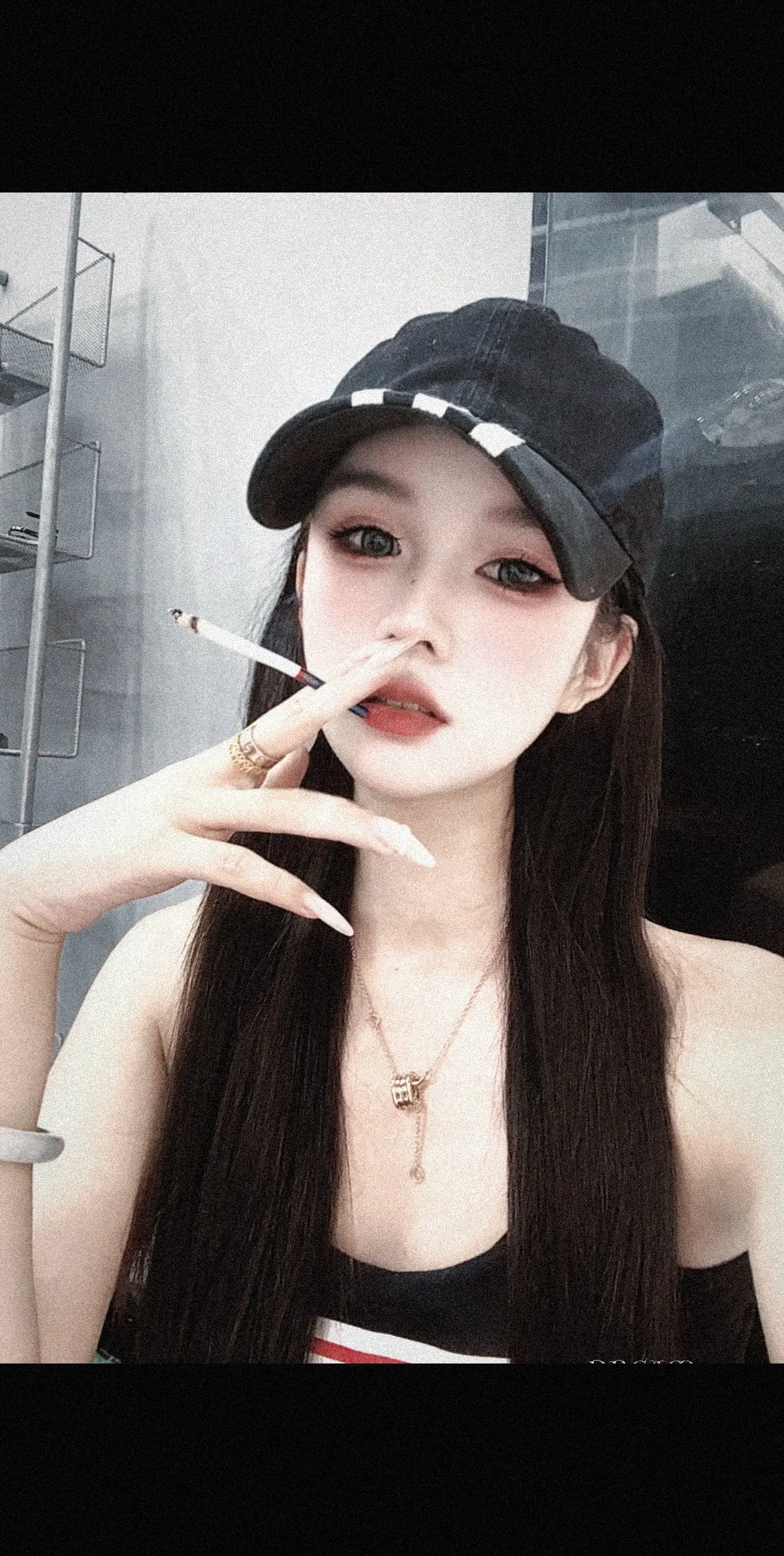 喜不喜欢干净的女孩子？我刚把钱花干净