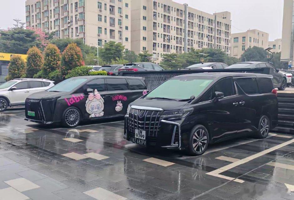 我认为最好看的两款mpv，没有之一。 