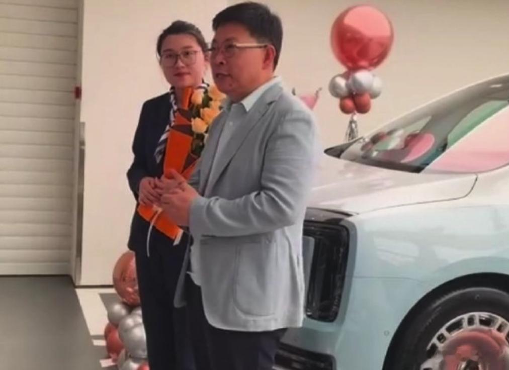 余承东称赛力斯主动提出自己主导 余承东：赛力斯成长了，主动提出想自己主导！这也是
