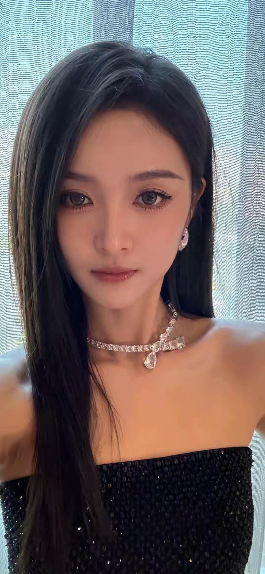 吴宣仪单依纯向李荣浩道歉你怎么看