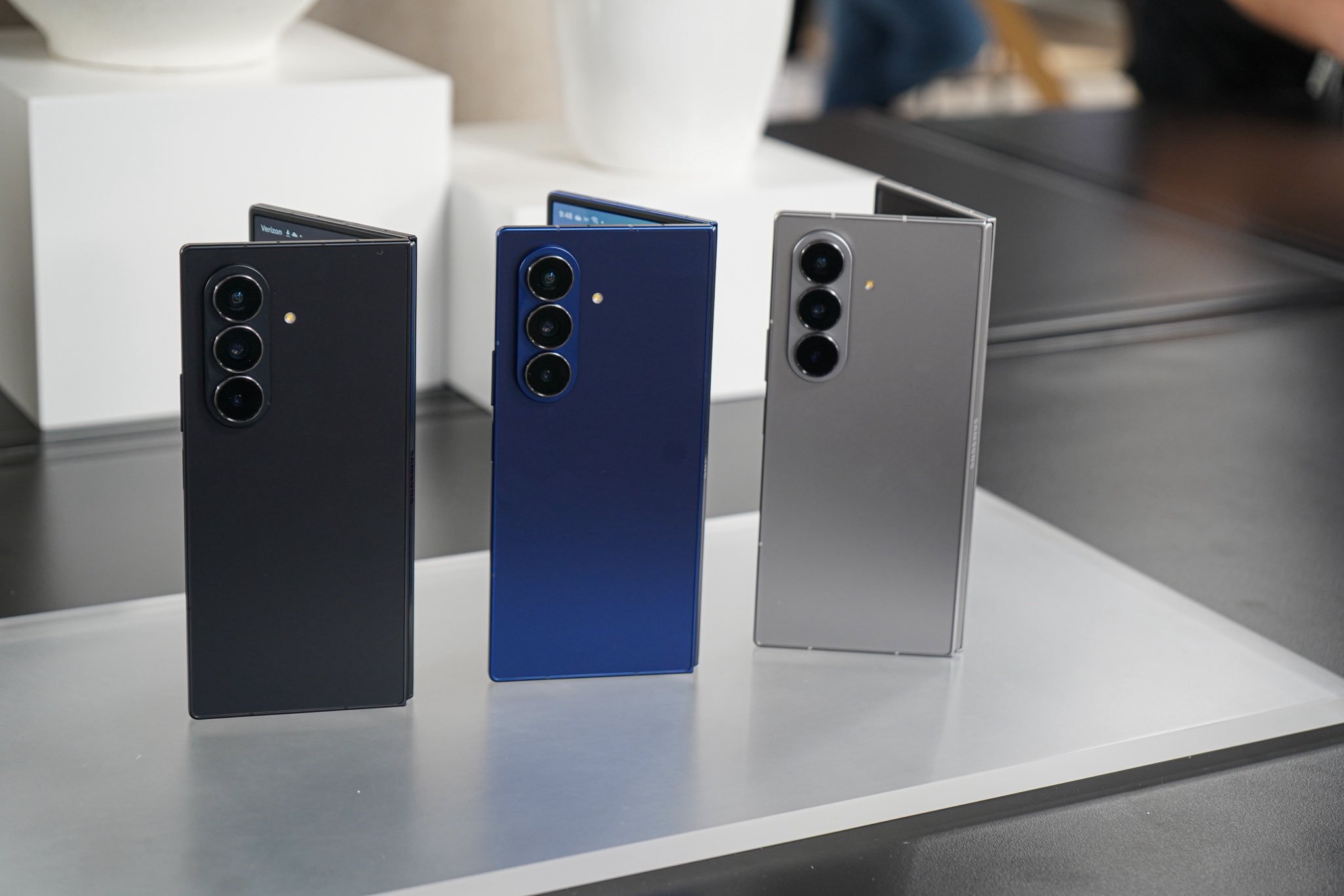 三星 Galaxy Z Fold7 发布，售价13999元起。首发优惠：12+2