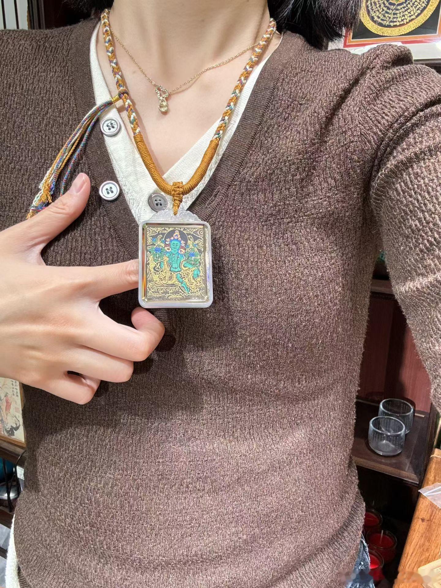 为什么现在的女性，不管在不在婚姻里，都常常活得很挣扎？因为我们太容易在关系里失去