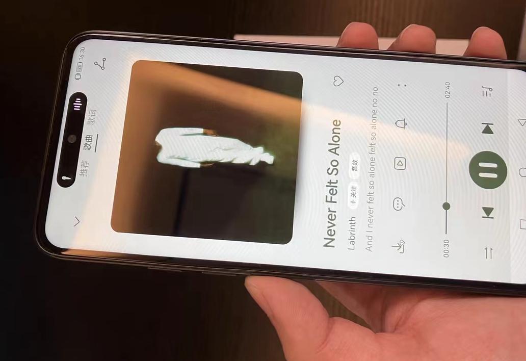 朋友600元买的iPhone15 Pro Max，差点把我大门牙笑掉了，不愧是手