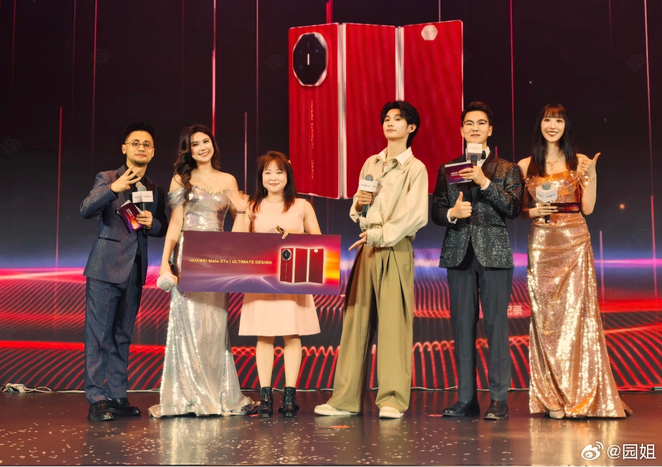 来，分享一下。点赞这条，明天从铁粉里抽2个100红包  抽奖详情