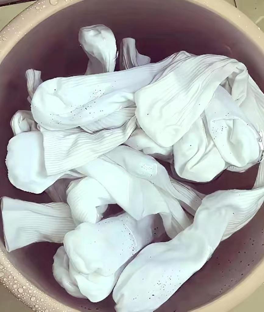 你们去把袜子存一起再洗吗