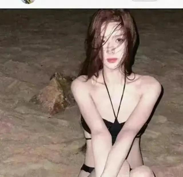 让王思聪成为“舔狗”的孙宁，穿挂脖小背心秀身材果然是又甜又撩，网友：难怪拿不下！