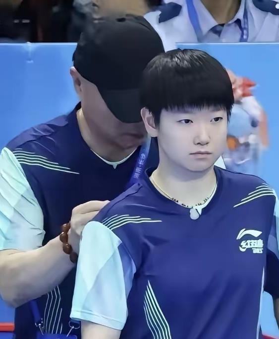 看到全锦赛混双十六强名单，我才算真正看懂杨广弟指导。这位河北女队主教练，一手带出