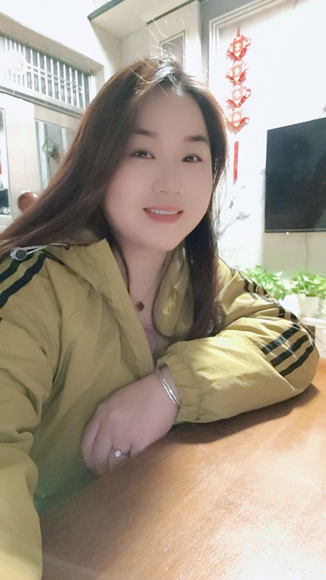 仅此一次的人生，千万不要为难自己， 开心了就笑 ，不开心了就过会儿再笑