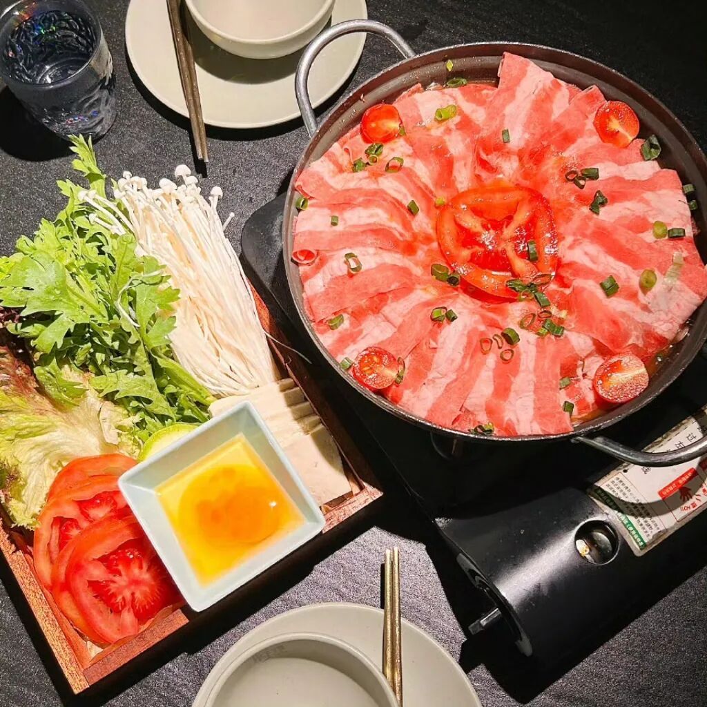 𝐄𝐚𝐭𝐭𝐭 🍝🍹ིྀ我常常毫无原因的犒劳自己 