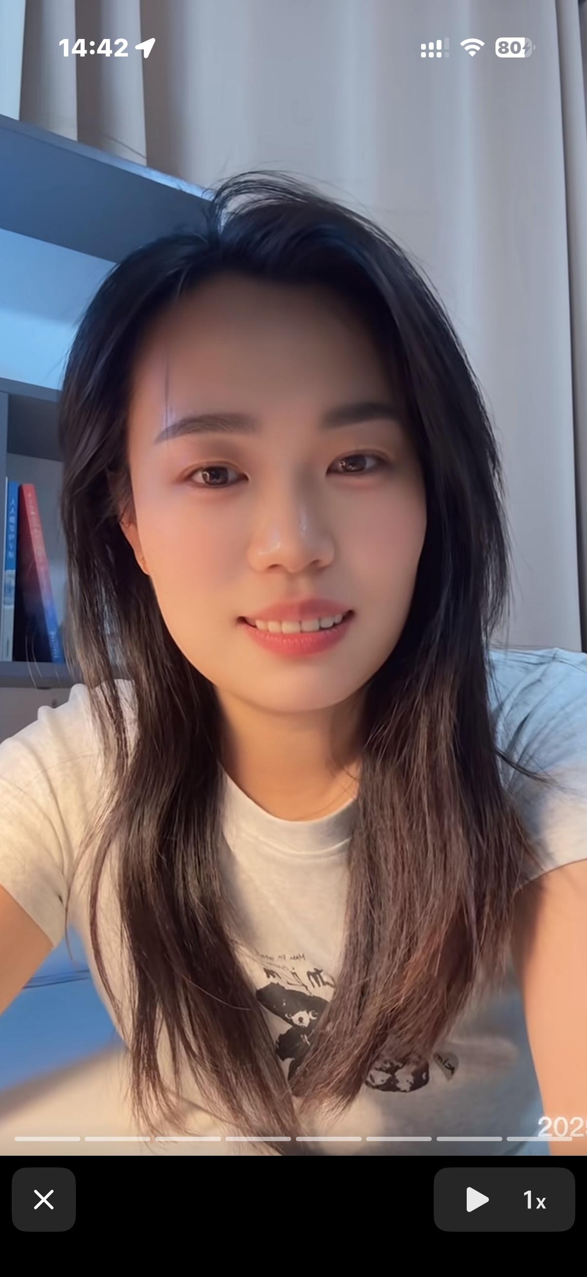 到底是钱重要，还是爱重要？
在我这个年纪，能安稳的生活才最重要
请不要说我现实