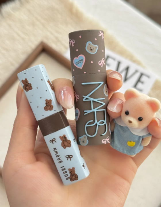 少女心🧸小熊饼干限定皮肤～美妆好物分享 今日份小确幸是手绘的软萌小熊给的🐻蓝