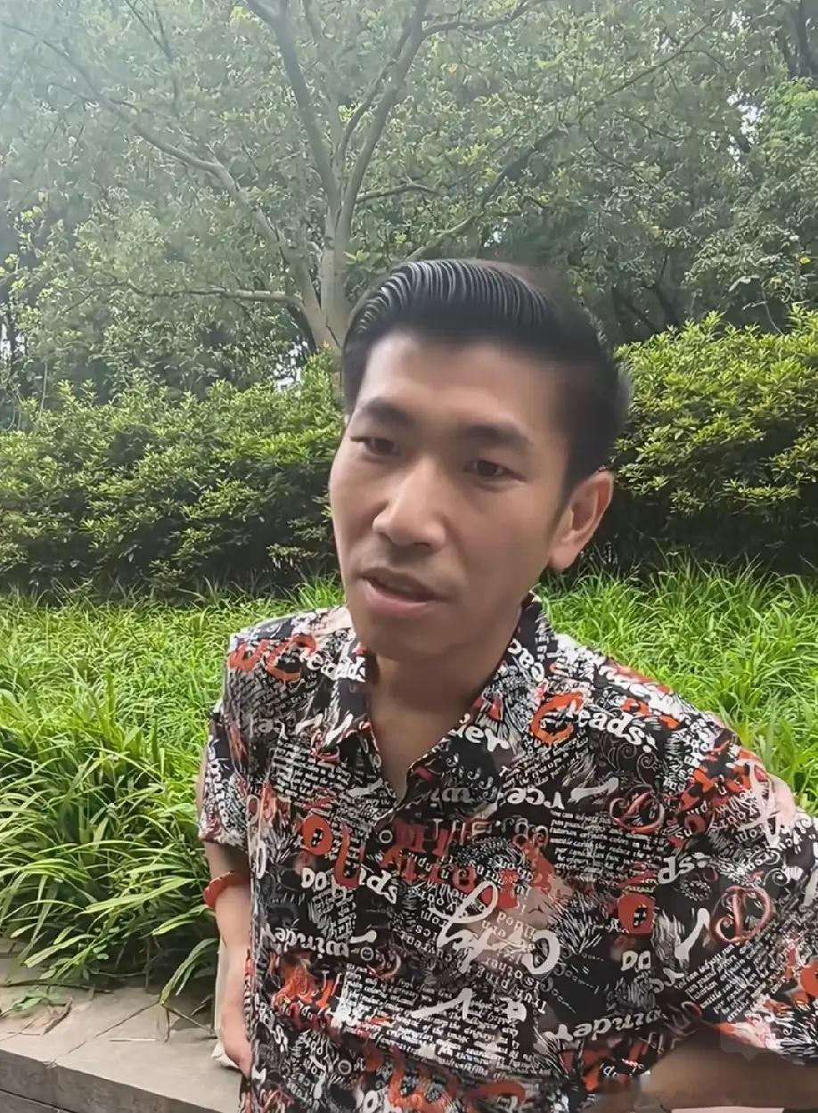 张半仙宣称，8月A股会收阳线，9月还会继续反弹，行情将得以延续。同时，他还表示，