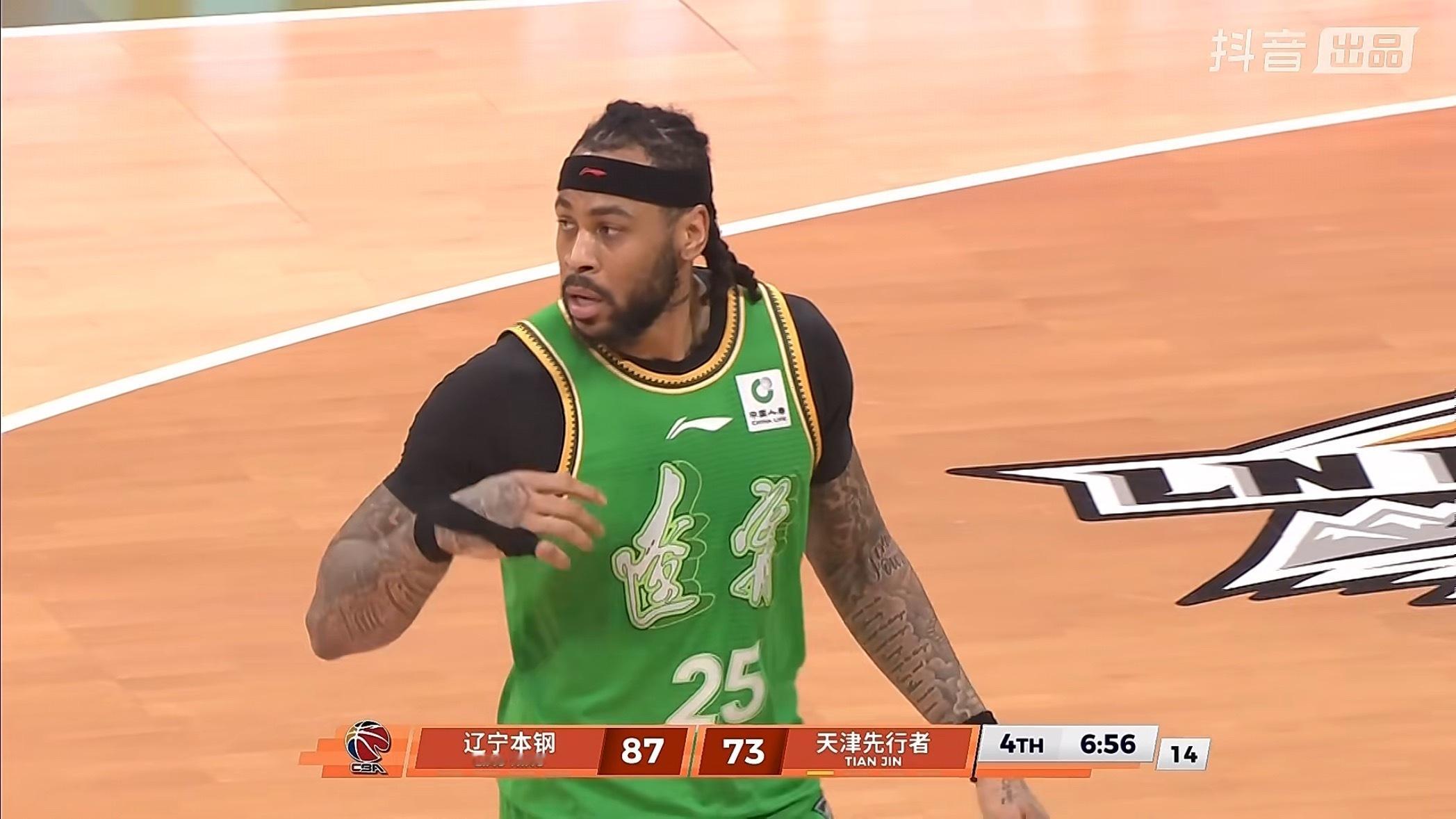 这是我认识的莫兰德吗失误之后竟然第一时间示意队友“我的我的我的错”辽宁男篮vs天