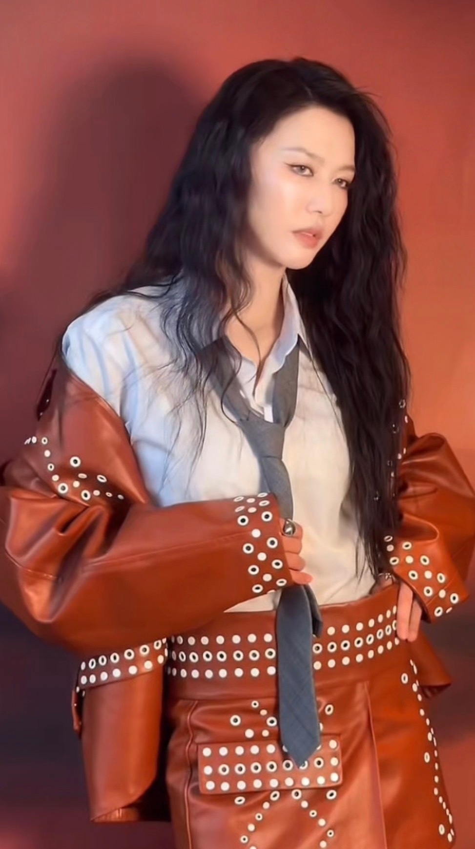 谭维维每一帧都帅到犯规，根本让人无法移开眼啊谭维维