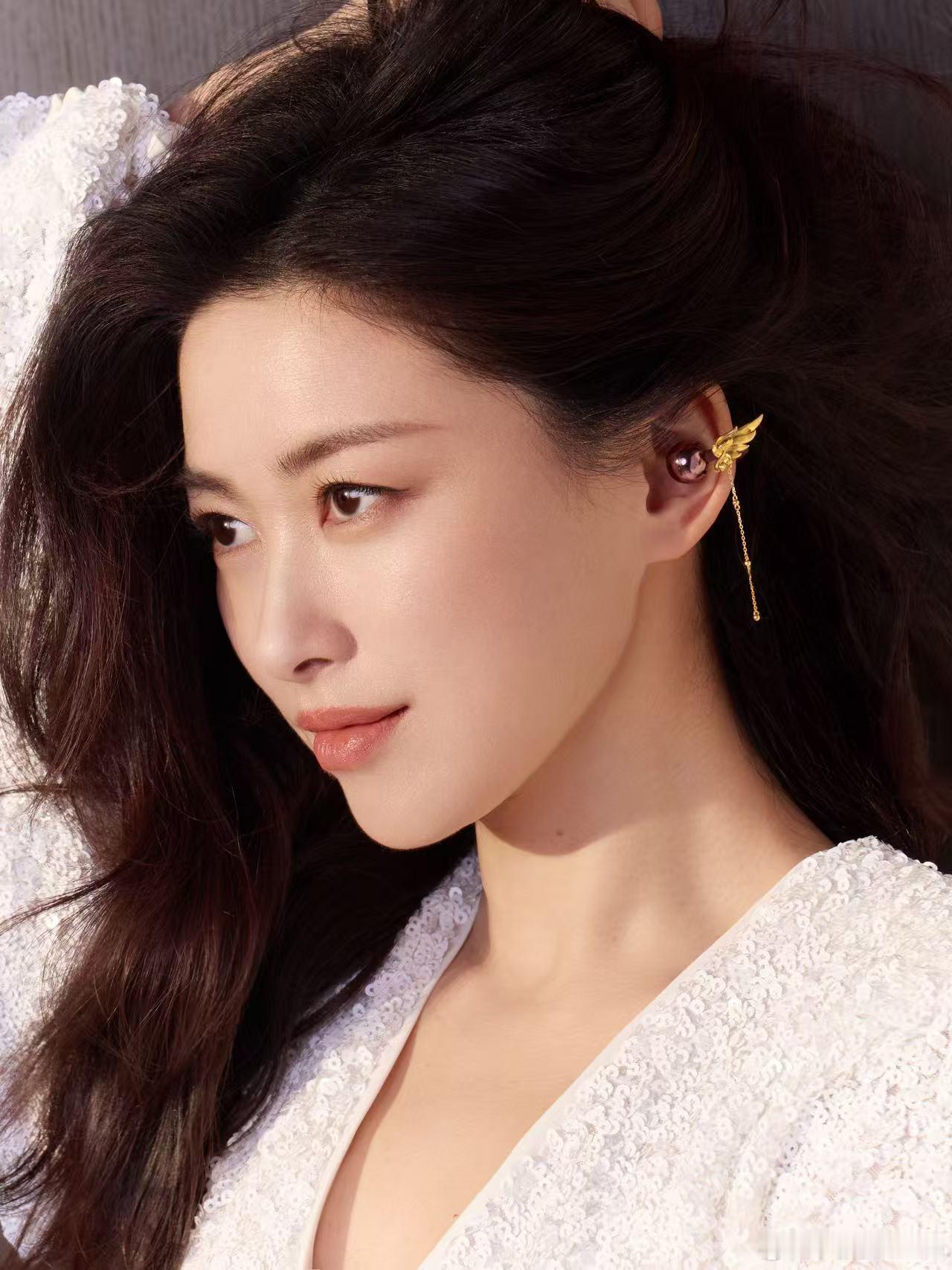 曾登上国际时装周的华为FreeClip 2耳夹耳机上新啦！玫瑰金、冰莓紫两款全新