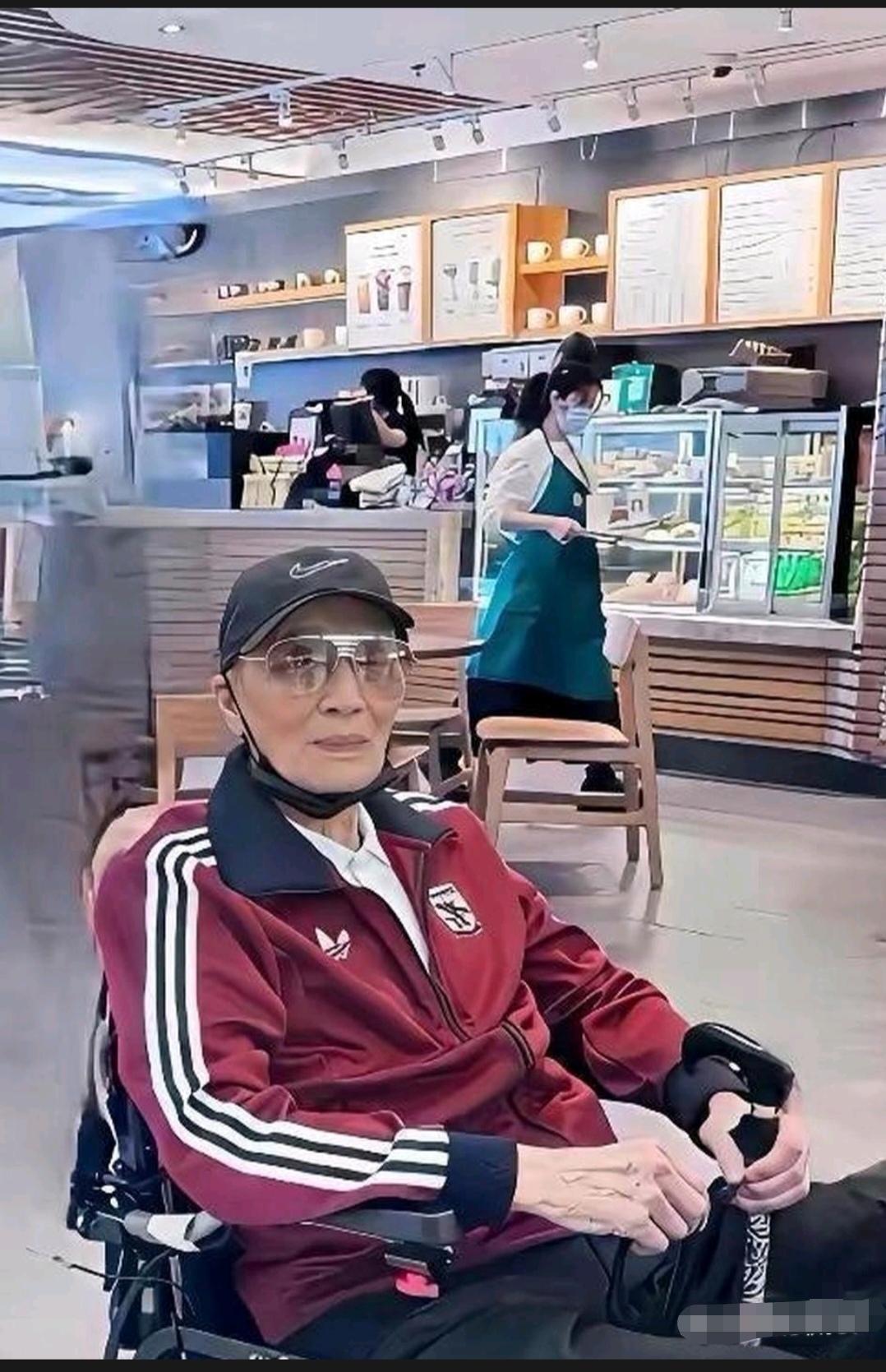 谢霆锋应该和爸爸一样，耐老体质，到80多也是帅小伙一枚。