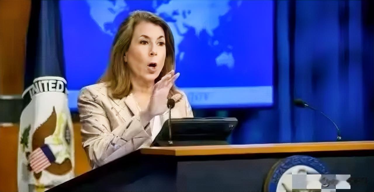 美国慌了！
美国国务院新闻负责人26日表示，针对美国政府批准对台出售武器一事，中